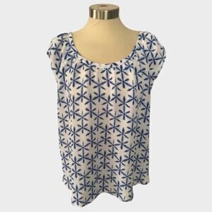 LOFT Outlet Medium Cap Sleeve White with Blue Floral Print Blouse Polyester